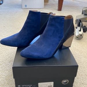 United Nude suede navy blue booties in size 38 (US 7.5)